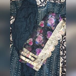 Pakistani Shalwar Kameez with Floral Duppata